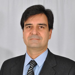 Dr. Fernando Façanha